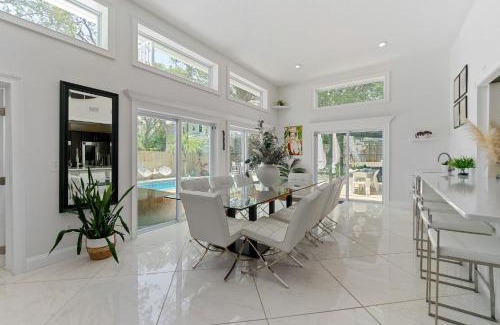 Vilano Beach House | Vilano Paradise- Resort-style Pool Walk to Beach