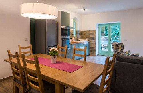 Vrbnik Villa | Vileletta with pool, waterfall, large garden - TRAVELER Reisburo Krk - ID 2212
