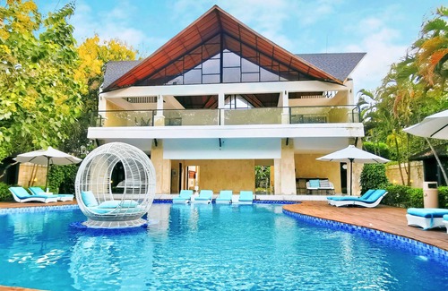 Central Seminyak Villa | Villa 2 BR Central Seminyak mins to Beach