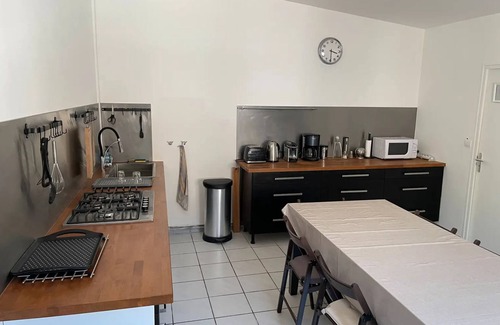 Semillac Villa | Villa '2 Chambres - 4 Voyageurs' with Private Terrace, Private Garden and Wi-Fi