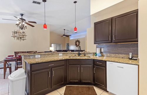 West Haven Villa | Villa 20 minutes to Disney-South facing Pool & Hot tub. Quiet gated community.