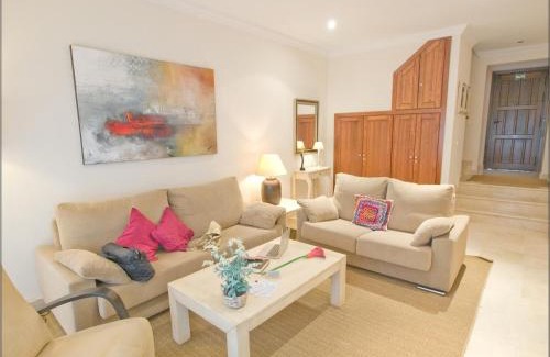 Arcos de la Frontera House | Villa 210 by Villamya