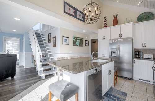 Bald Head Island House | Villa 36-3BR/3BA Oceanview Villa steps to the beach & Bald Head Island Club.