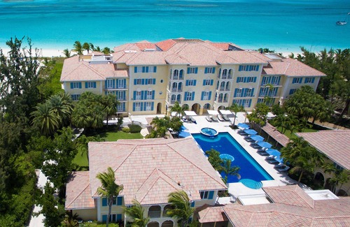 Grace Bay Condo | Villa 504 - Villa Renaissance on Grace Bay Beach - PELOTON IN UNIT - 1 bedroom