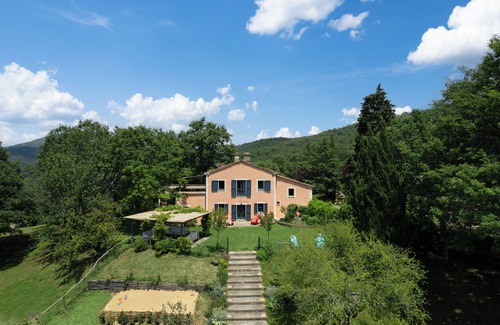 San Casciano dei Bagni Villa | VILLA ANGELICA 14 pax, Swimming pool, garden, BBQ near to Siena