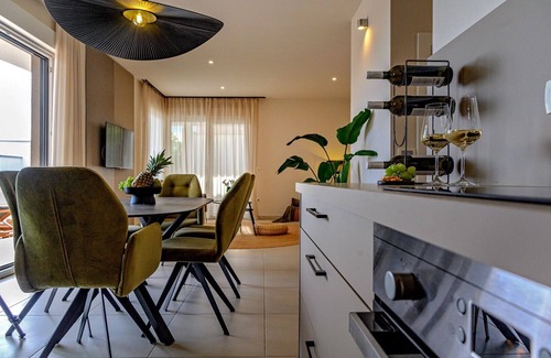 Kastel Sucurac Villa | Villa Adris – A Luxurious Oasis with Heated Pool, Gym & Sauna