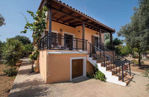 Asteri Villa | Villa Afroditi - Spend your vacations in Cretan nature!
