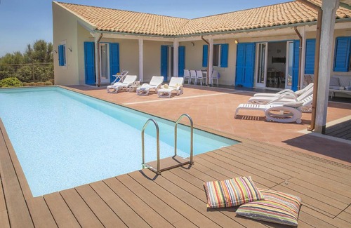 Augusta Villa | Villa Ala