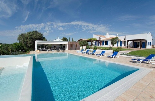 Lagos Villa | Villa Alfarrobeira - Superb Villa located on the cliff overlooking Lagos Marina