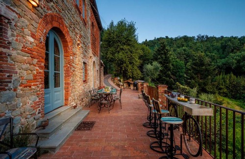 Ciciana Villa | Villa Alice, panoramic stone farmhouse to sleep 10