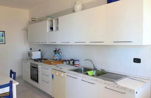 Forio Villa | Villa Alisea: A splendid two-story villa located on a hillside, facing the sea, with Free WI-FI.