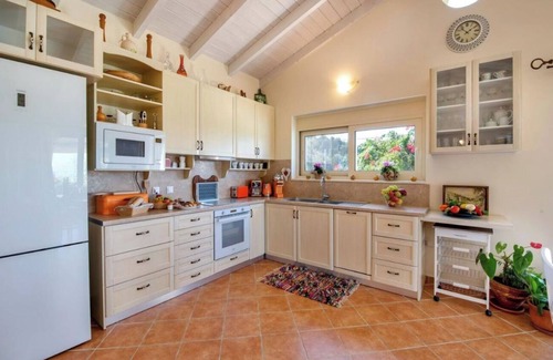 Rantatika Villa | Villa "Aloni" with Sea View, Private Pool & Wi-Fi