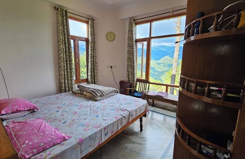 Shimla Other | Villa amidst the mountains of Himachal Pradesh, just 10km away from Shimla.