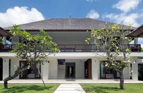 Batu Bolong Villa | Villa Asante by Elite Havens