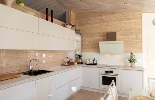 Sinetta House | Villa Aurora Sinettä by BookLapland