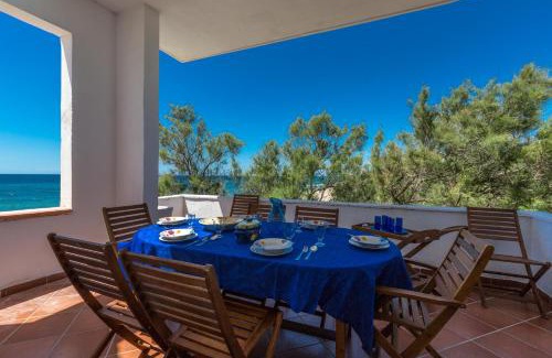 Campomarino di Maruggio House | Villa Auruca` by BarbarHouse