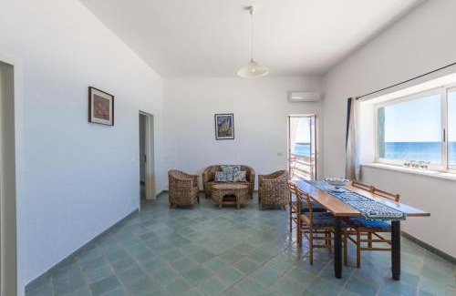 Campomarino di Maruggio House | Villa Auruca` by BarbarHouse