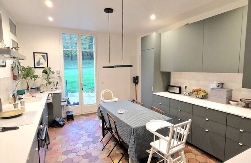 Saint-Prix Villa | Villa Avec Piscine Intérieure Proche de Paris