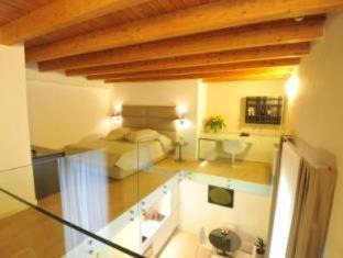 Pozzuoli Apartment | Villa Avellino Historic Residence