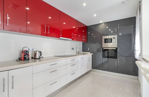Orihuela Costa Villa | Villa Bahati close to the Beach with Sea View, Shared Pool, Garden, A/C & Wi-Fi