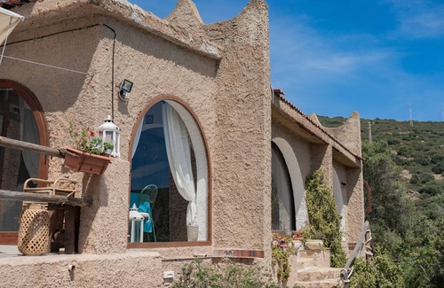 Torre delle Stelle Villa | Villa "Baronessa Nanà" with Sea View, Private Pool & Wi-Fi
