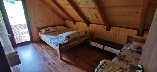 Komoran Villa | Villa Besi Bogë-Rugovë