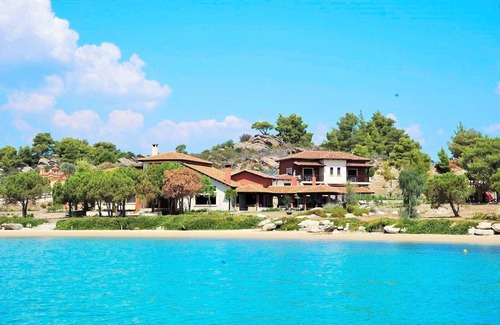 Sithonia Villa | Villa Beyond Paradise