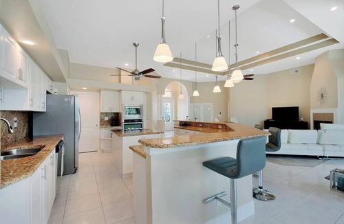 Pelican Ski Chalet | Villa Blue Dolphins