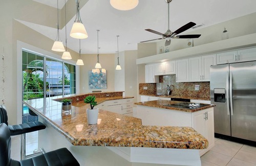 Pelican Ski Chalet | Villa Blue Dolphins