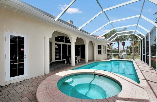 Pelican Ski Chalet | Villa Blue Dolphins