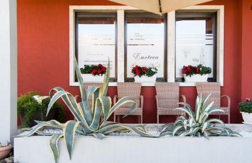 Castel d'Azzano House | Villa Boninsegna - Wine Enoteca Verdi -