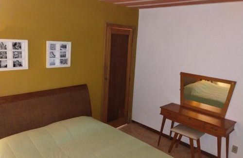 Sao Sebastiao das Aguas Claras Apartment | Villa Bottaro - Chalé amarelo