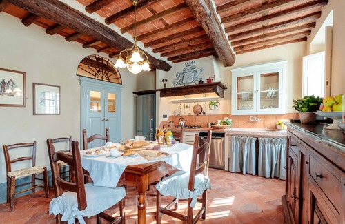 Vicopelago Villa | Villa BRUNETTA, Discover your Modern but Traditional Villa in Lucca