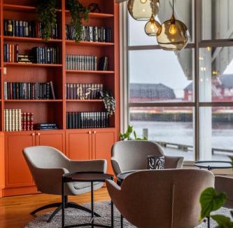 Henningsvaer Hotel | Villa Bryggekanten - by Classic Norway Hotels