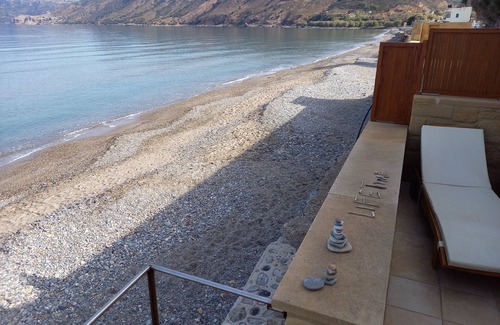 Nopigia House | Villa by the sea Votsalo,Beachfront ,10 metres from the sea