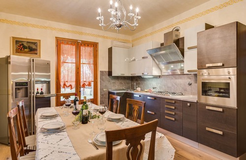 San Gimignano Villa | VILLA CAROL LUXURY five minutes from San Gimignano, Private Pool A/C WI-FI