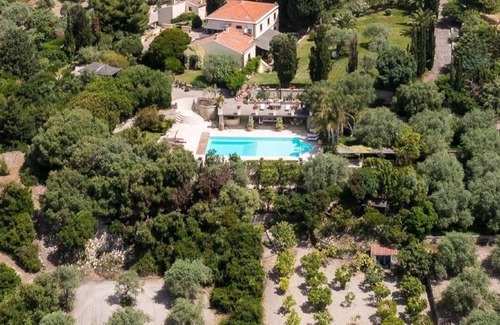 Bosa Villa | Villa Calmedia