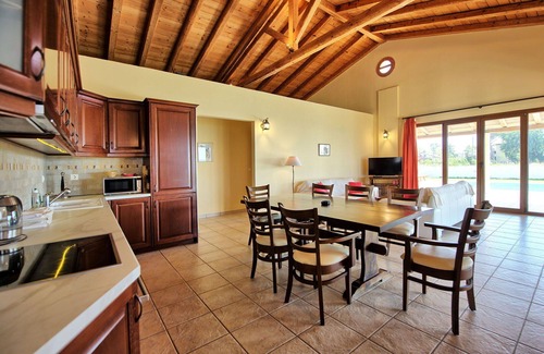 Acharavi Villa | Villa Calypso – Seafront holiday villa in Corfu