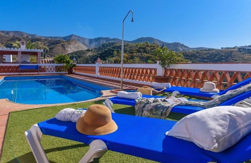 Almunecar Villa | Villa Camarón Almuñécar by Ruralidays