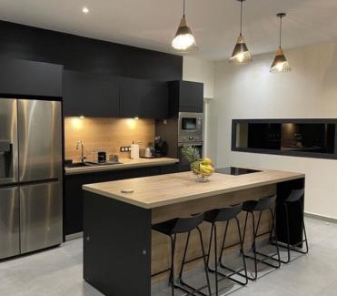 Damencourt Villa | Villa CANELLE FWI 4 Étoiles piscine jacuzzi beach surf