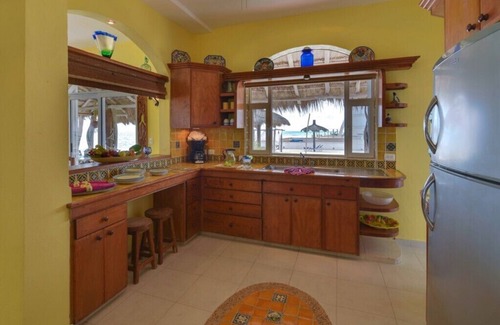 Playa del Secreto Villa | Villa Canteena, Gorgeous Beach Front Villa, Infinity Pool on Secluded Property