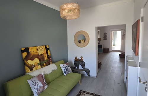 Reguengos de Monsaraz Villa | Villa 'Cantinho De Paz' with Private Pool, Wi-Fi and Air Conditioning