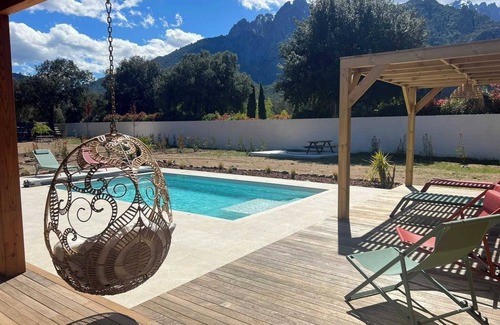 Moltifao Villa | Villa Capu Bianco Piscine Privée 2 ch 1 Grande Salle de Douche , wc Indépendant