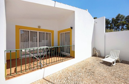 Figueira Villa | Villa 'Casa Do Poço' with Terrace & Wi-Fi