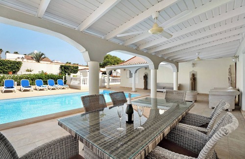 San Miguel de Abona Villa | Villa "Casa Suenos" with 2 Pools, Wi-Fi, Garden & Terrace