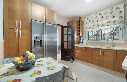 Los Gallos-Cerromolino Villa | Villa 'Casa Las Golondrinas-solo Familias' with Private Pool, Wi-Fi and Air Conditioning