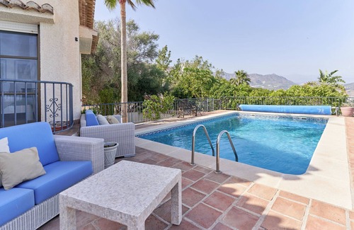 Salobrena Villa | Villa 'Casa Milo' with Sea View, Wi-Fi and Air Conditioning