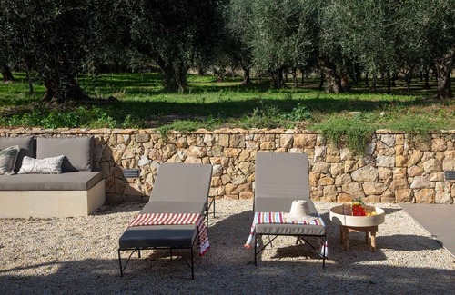 Campo nell'Elba Villa | Villa Casalina Mediterranean Resort with Garden and Pets Allowed