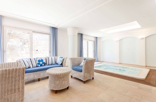 Sant'Agata sui Due Golfi Villa | Villa Castore with private pool - My Rental Homes