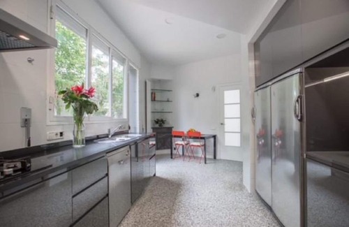 Sitges Villa | Villa Cela 5 minut. walk from the beach. Barcelona 25min. by car. A/C. Design.